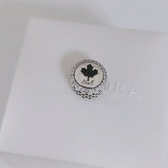 Pandora Banff Maple Leaf Button Charm Bead Charm Eh! Pendant S925 Silver - Picture 9 of 11